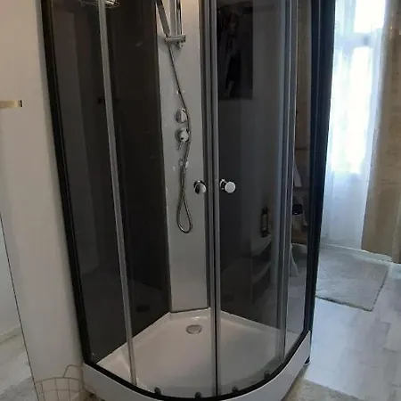 De Lux 