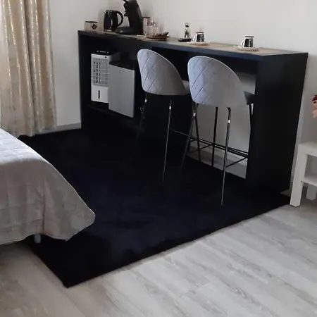 De Lux 