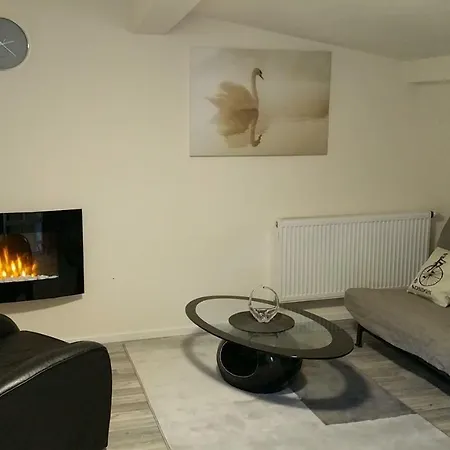 De Lux 